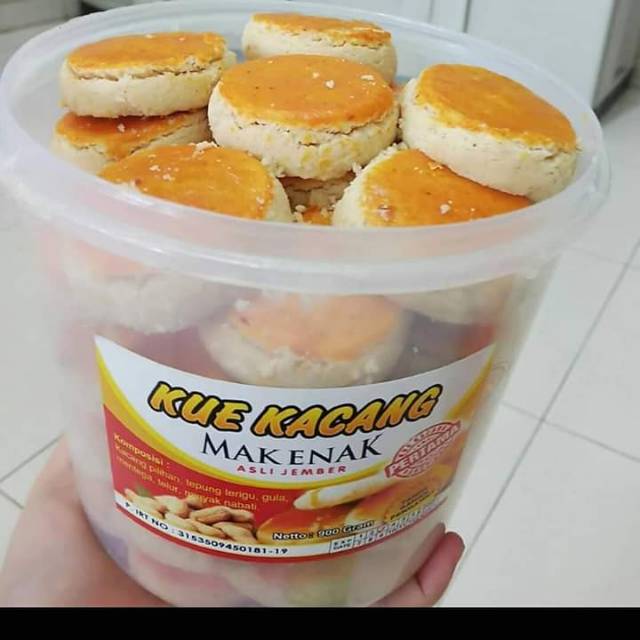 

KUE KACANG