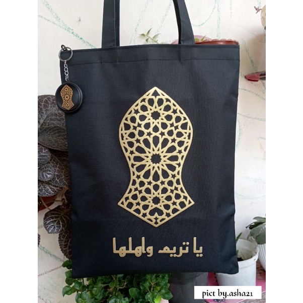 Totebag kanvas terompah gold Bonus Ganci