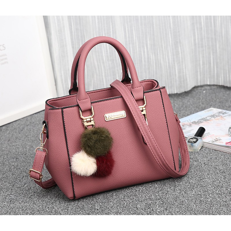 TAS FASHION WANITA DAN PRIA IMPORT  &quot; TAS HAPPY &quot;  BQ1920 B1205 CR7239