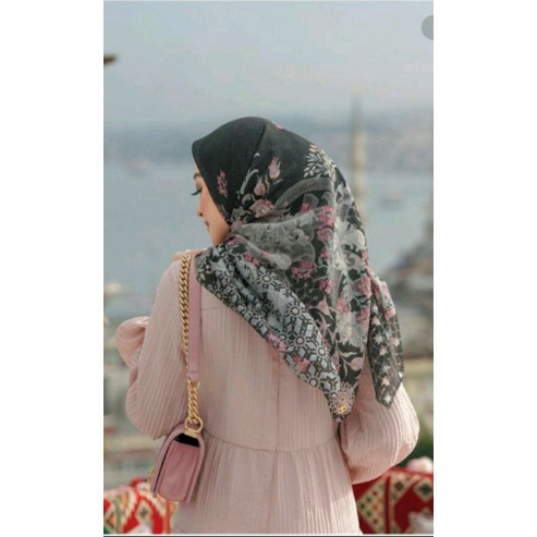 Topkapi Buttonscraves Series