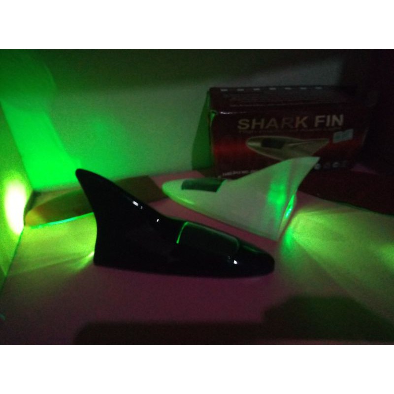 Sirip hiu mobil antena mobil sirip hiu pake lampu RGB modif keren baget