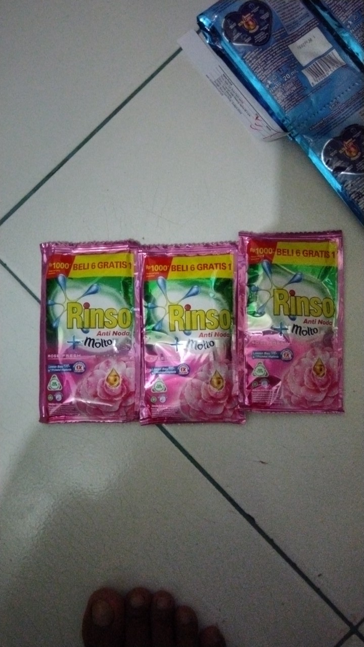 Rinso Molto Cair Rose Fresh Sachet