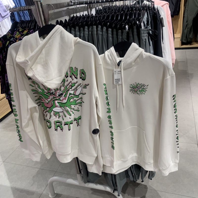 HOODIE RICK AND MORTY