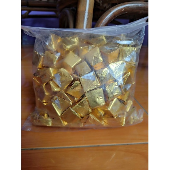 

Coklat piramid silverqueen 500gr