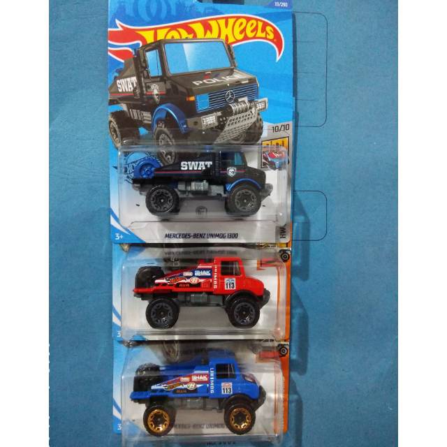 Hot wheels paketan  Mercedes Benz Unimog 1300 merah biru dan hitam swat tahun 2020 lot b