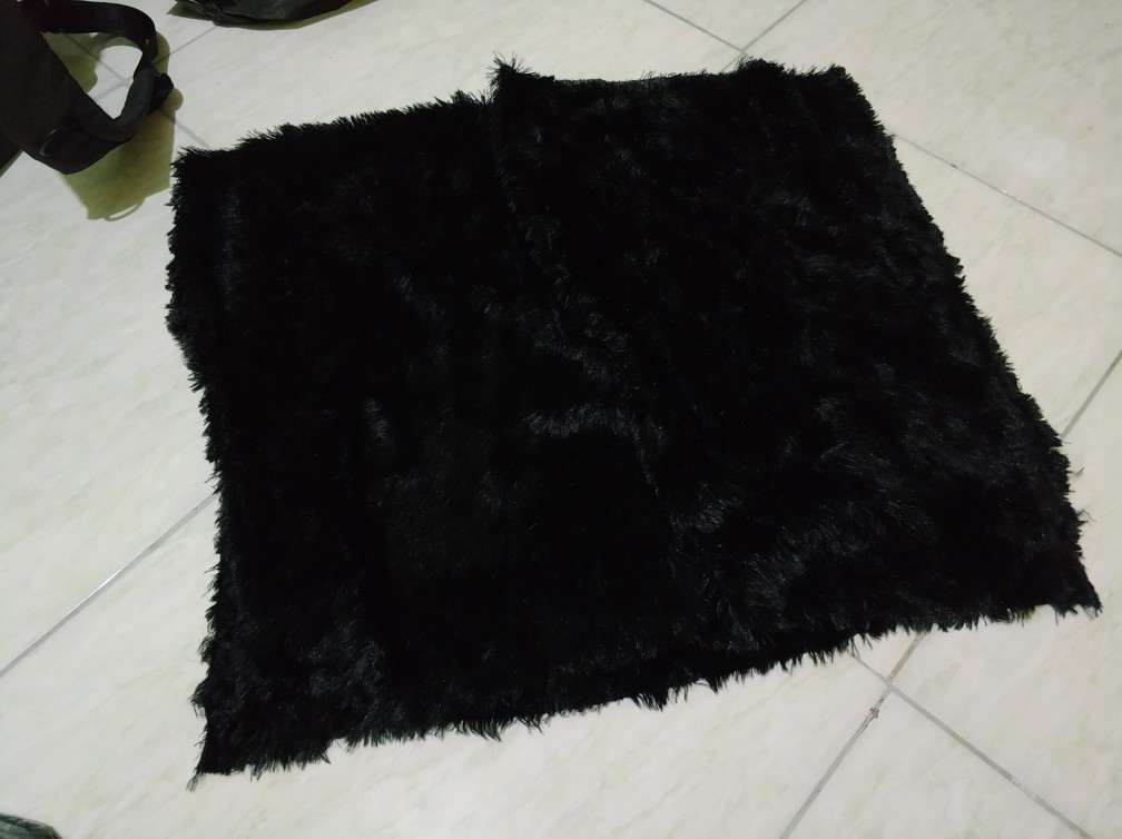 Taplak Meja/ Alas Dashboard Bulu 50*170
