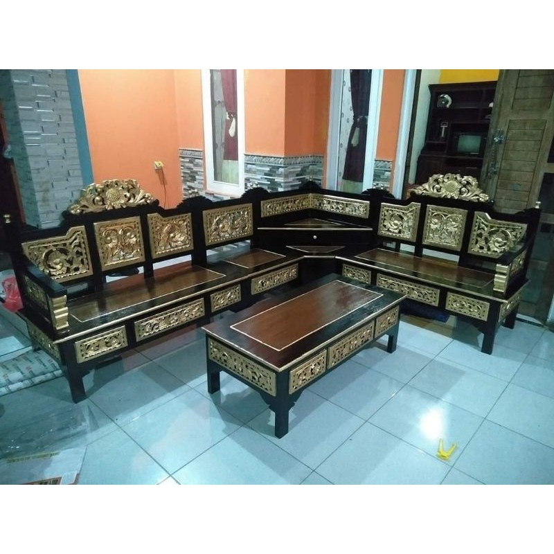 kursi sudut mahkota jati