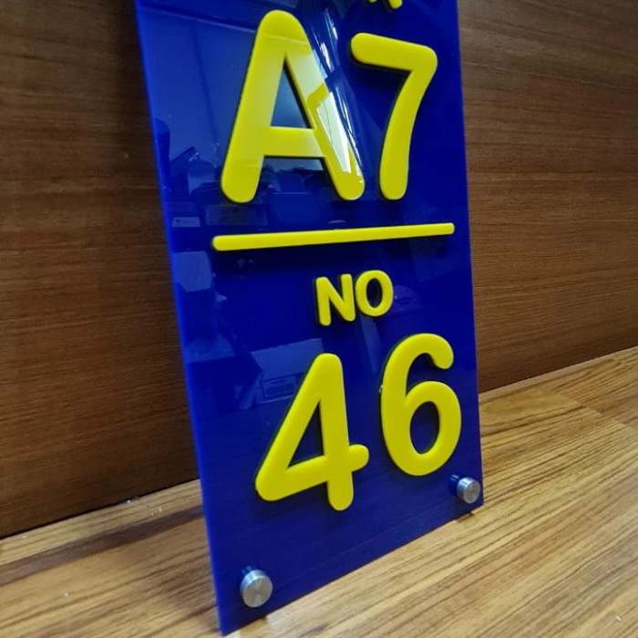 

NOMOR RUMAH ACRYLIC 15X30CM