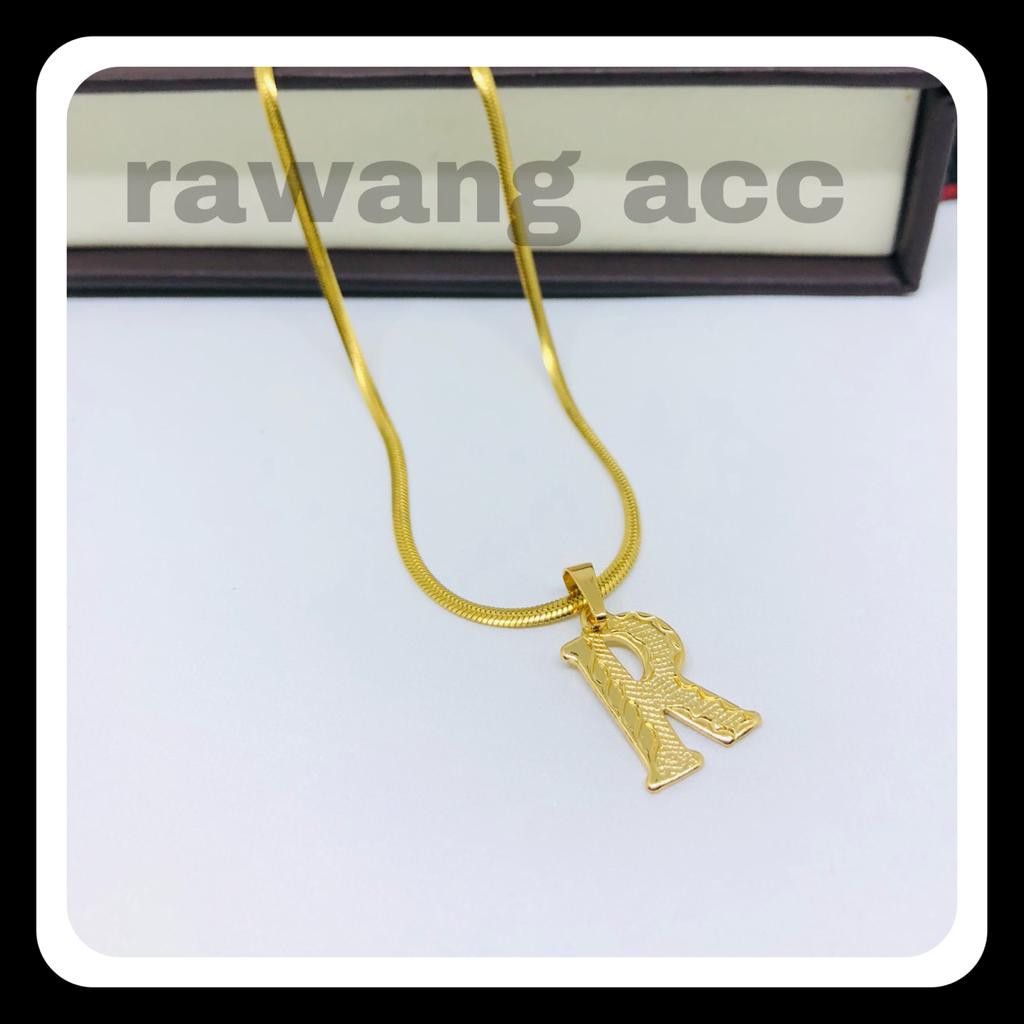 Kalung Titanium Fashion Wanita Liontin Abjad Huruf R Warna Gold Anti Karat Selamanya