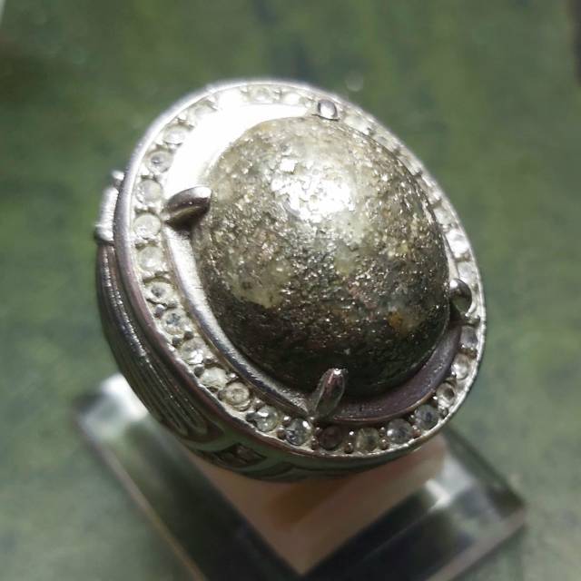 Badar Emas Papua - Cincin Batu Akik