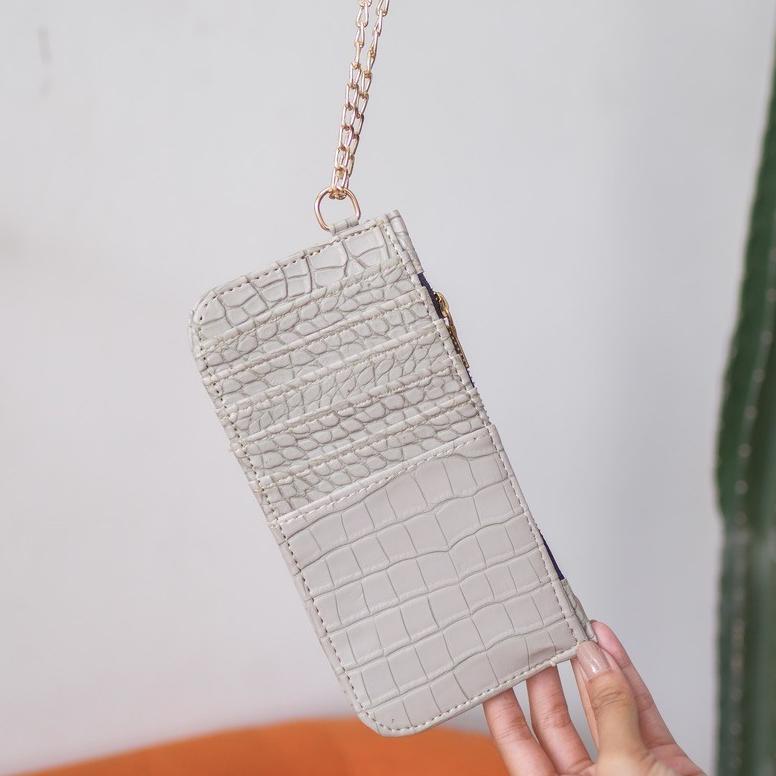 

Alice Card Holder