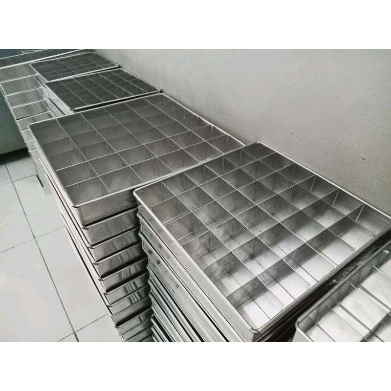 Loyang Sekat Brownis / Cetakan Kue Brownis Sekat Aluminium