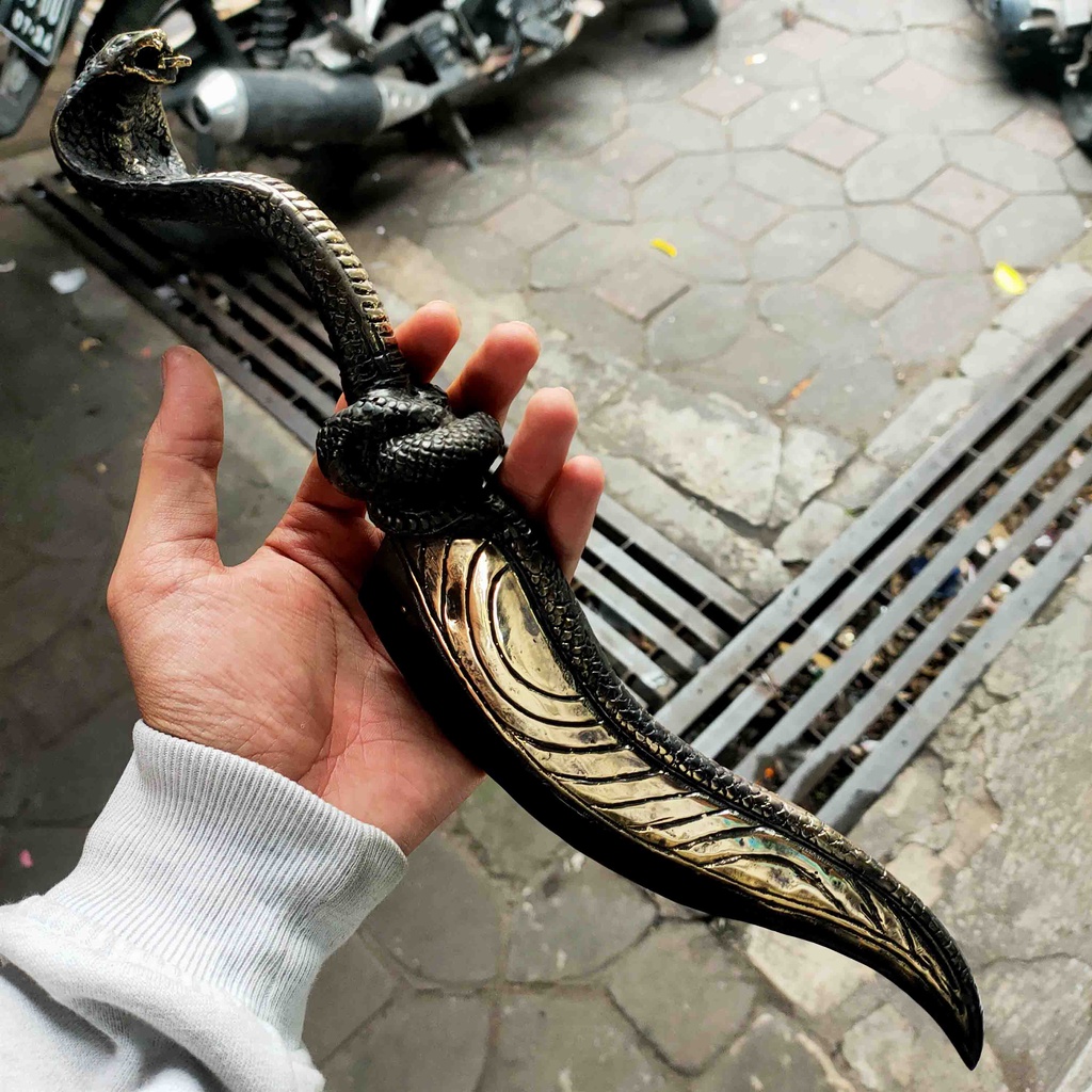 Kujang Siliwangi Model Ular Kobra Warna Hitam Garap Alusan
