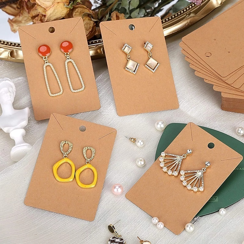 50 Pcs Tas Holder Display Perhiasan Kalung Anting Bahan Kertas Kraft Dengan Perekat