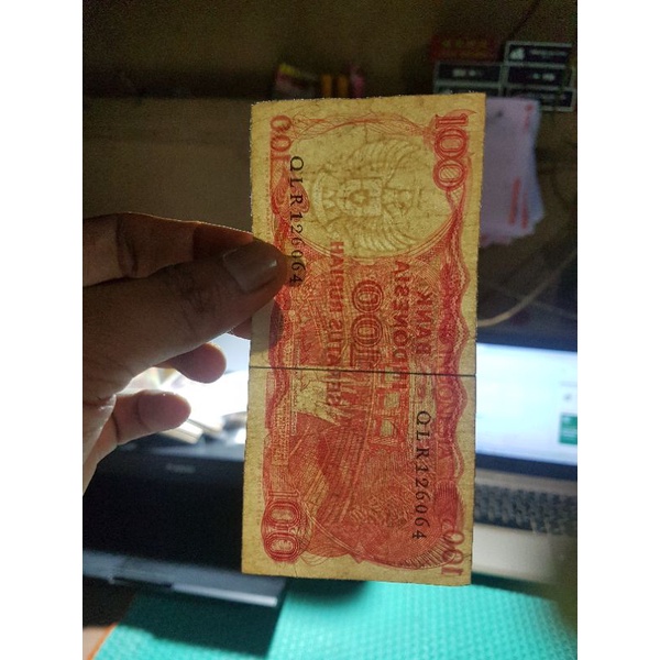 100 RUPIAH BURUNG DARA TH 1984 BEKAS