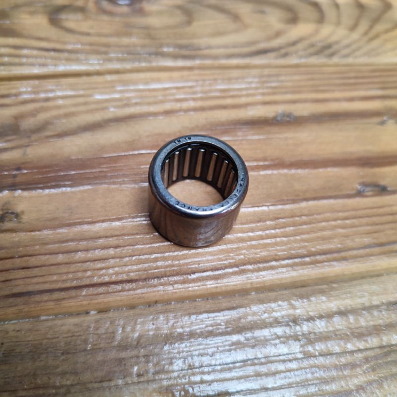 LAHER BAMBU TROMOL DEPAN VESPA PX BEARING 16.16