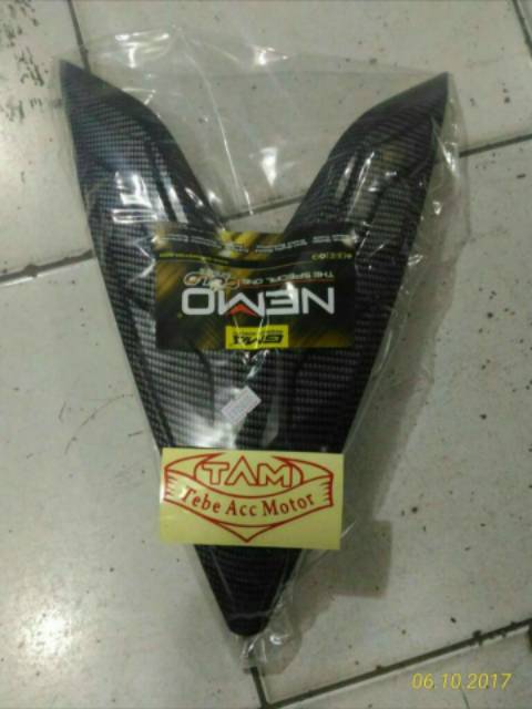 Cover dasi dada depan carbon yamaha aerox 155