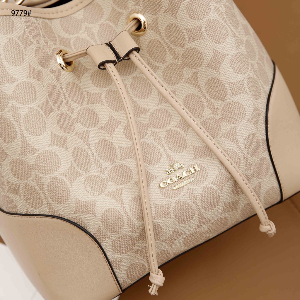 Signature Bucket Bag Top Handle Shoulder Bag 9779