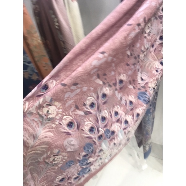 The Ederra Series Dusty Rose Buttonscarves