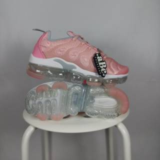 nike air vapormax plus light pink