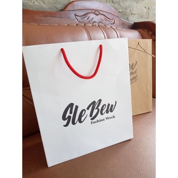 

Paperbag Fashion Week