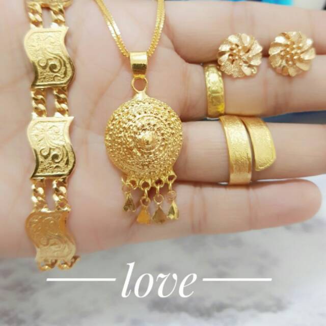 

Paket lapis mas 24k