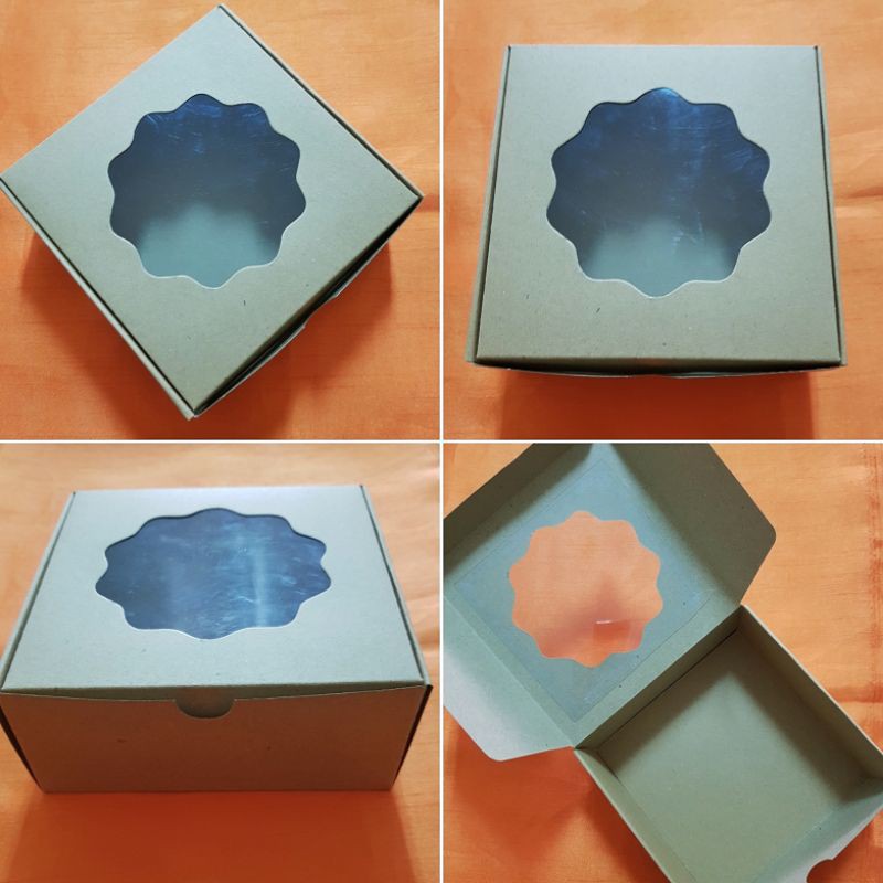 

Dus Mika uk. 15 x 15 x 6 cm kraft samson 310 gr ( 1 pack isi 10 pcs dus )