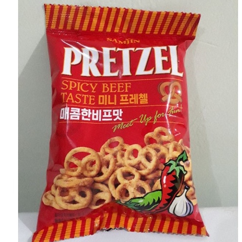 

Samjin Pretzel Spicy Beef 85 Gram | Snack Korea | Product of Korea