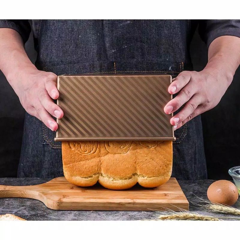 Loyang Roti Tawar Box dengan Tutup Anti Lengket  / Loaf Pan Toast Box Home Baking