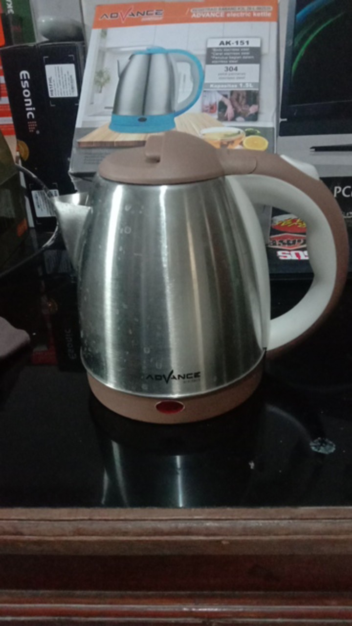 Kettle Listrik Teko Listrik Advance Ak 151 Ak151 Kapasitas 1,5 Liter