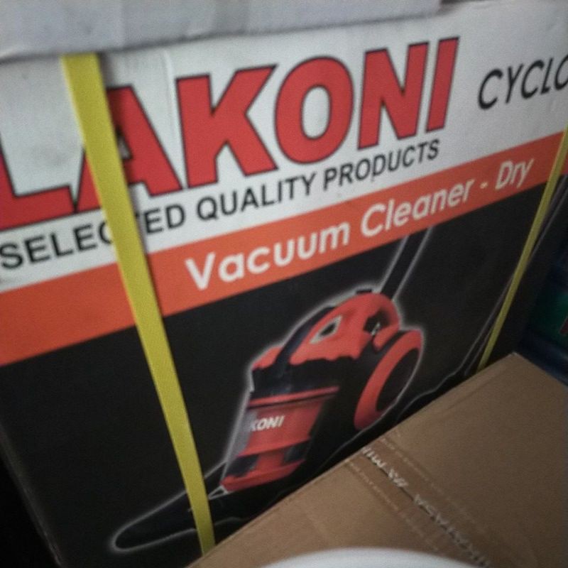 Lakoni vacuum cleaner. Lakoni penyedot debu. Mesin sedot debu Cyclone D