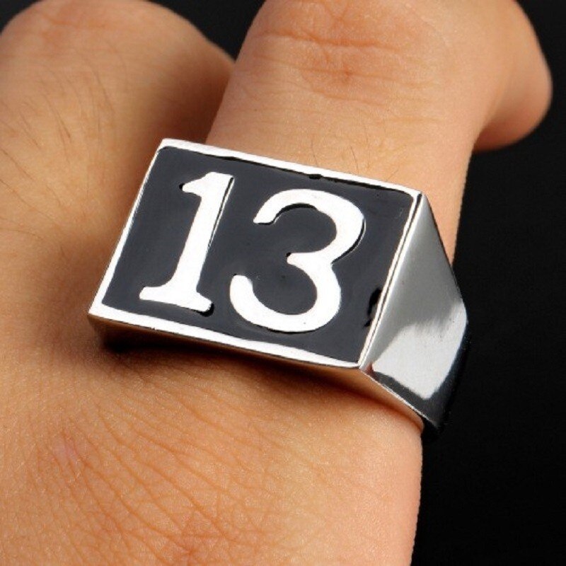 Cincin Biker Desain Lucky 13 Bahan Stainless Steel Warna Silver Ukuran 7-14 Untuk Pria