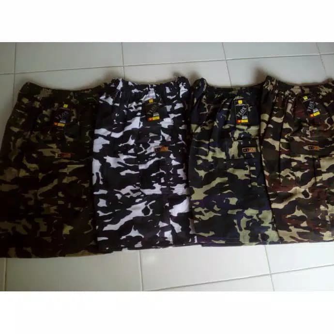 SKD      CELANA PENDEK MOTIF ARMY DORENG