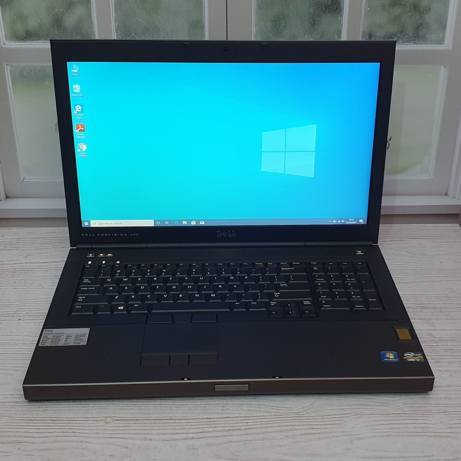 Dell Precision i7 Nvidia Ram 8GB SSD 256 GB Second Bekas