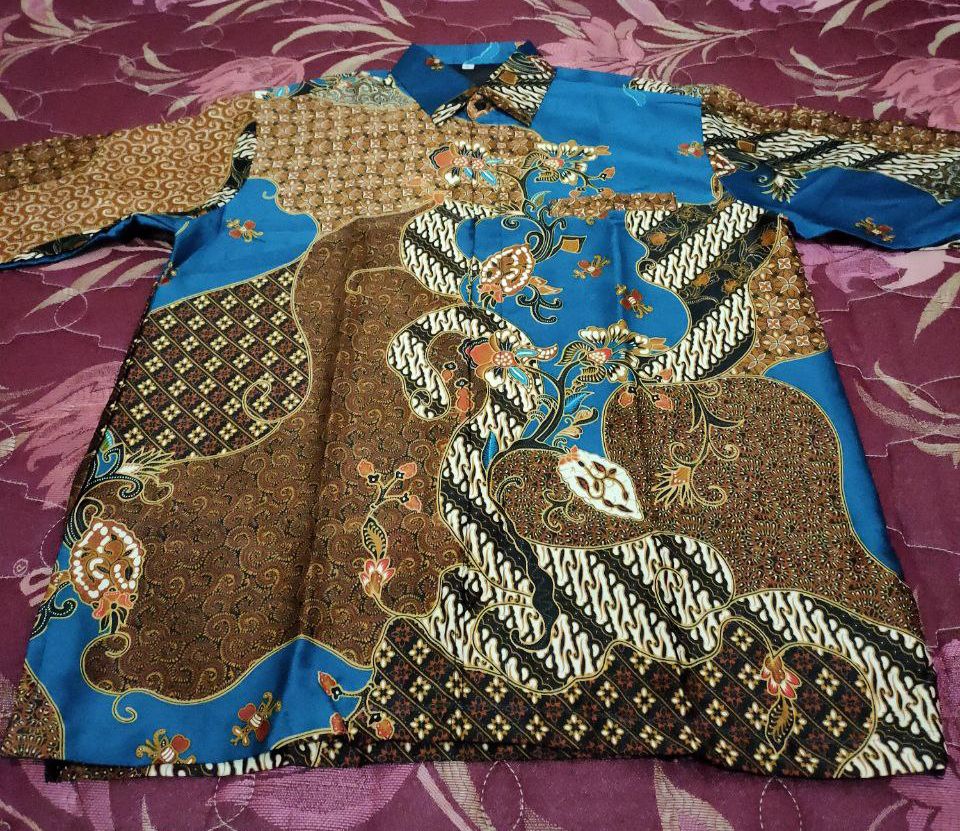 Kemeja Batik Pria Semi Sutra Silky Premium Puring Istimewa