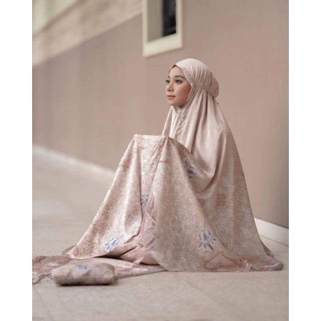 renka the Mosaic prayer robe