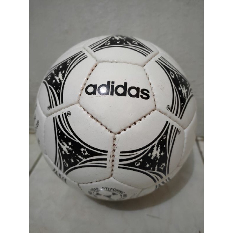 Bola adidas Questra Official match ball FIFA WORLD CUP 1994