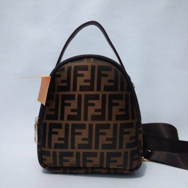 Tas fendi ransel fendi selempang fendi tas multifungsi tas fendi multifungsi