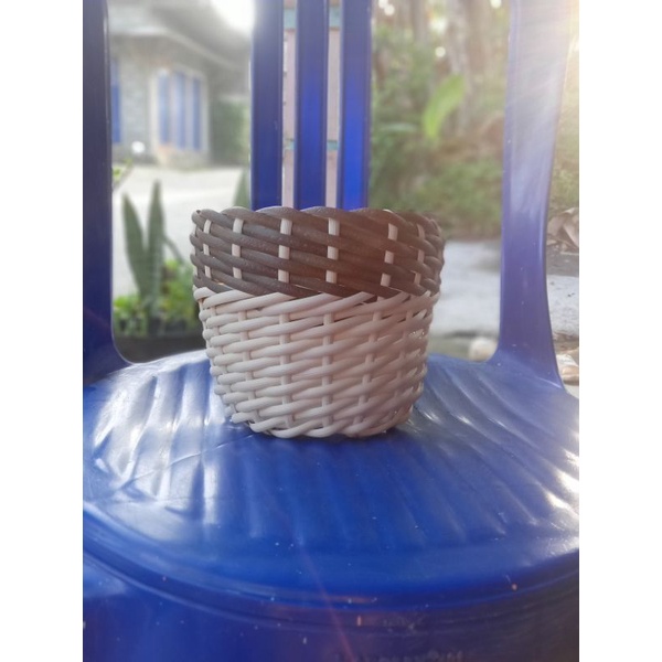Pot anyaman rotan sintetis pot cantik dan elegan