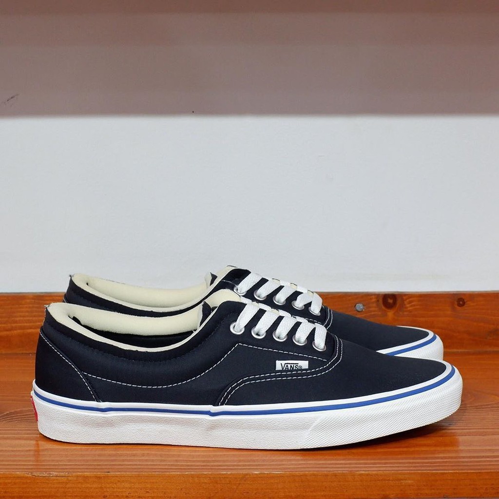 vans era foam