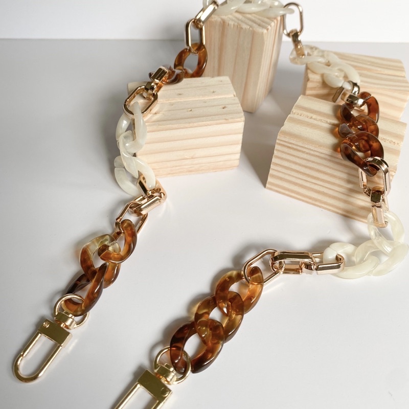 Brisbane Marble Chain Strap Mask | Hijab Connector | Tali Masker