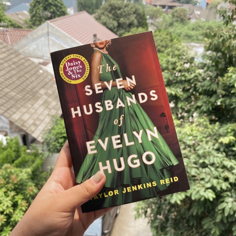 [preloved] the seven husbands of evelyn hugo