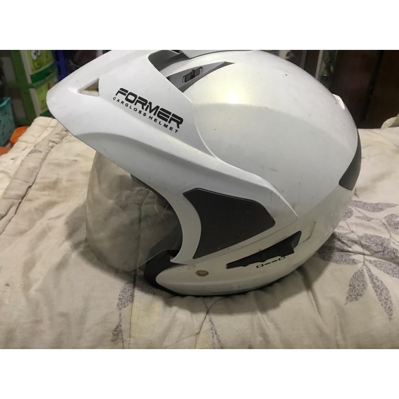 helmet cargloss former