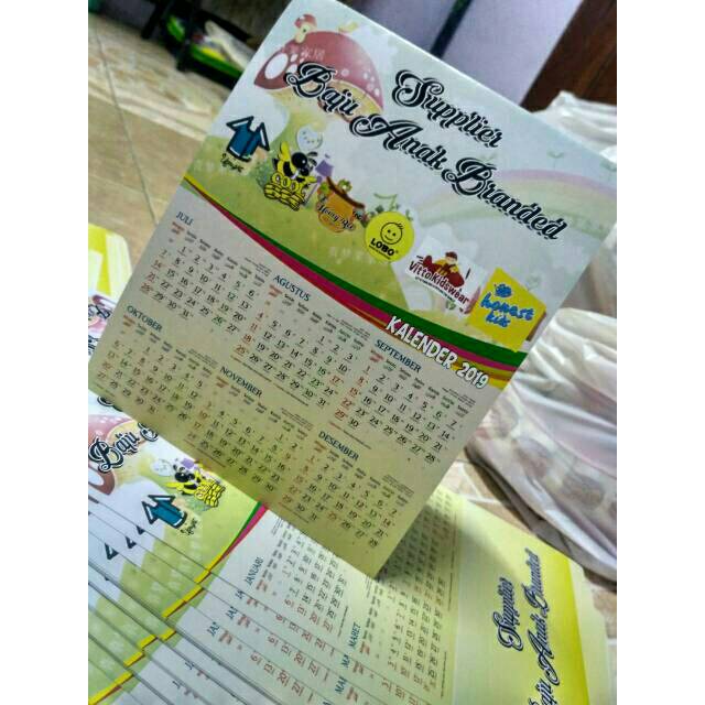 

Kertas kalender, hangtag, undangan