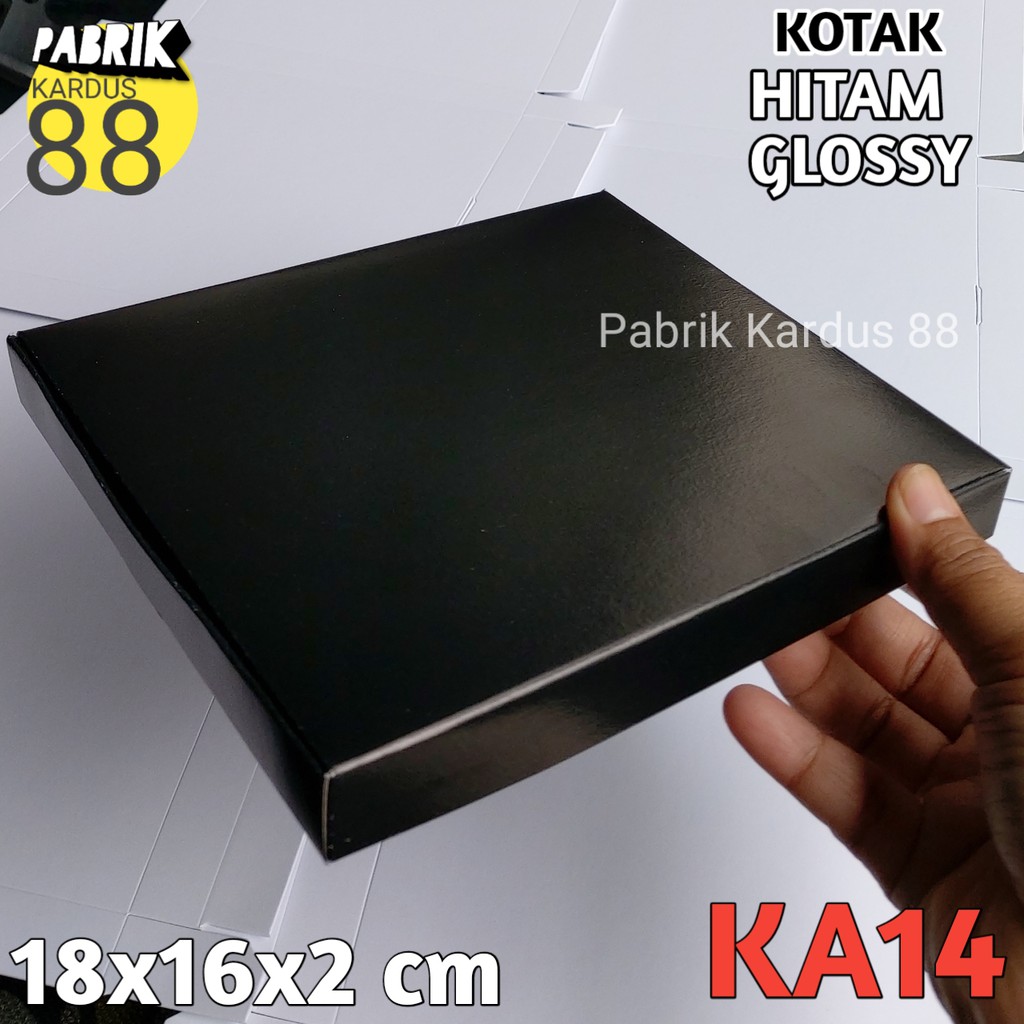 

ISI 36 BIJI KOTAK HITAM 18x16x2cm KARDUS POLOS KARTON BOX HAMPERS DUS KAOS BAJU