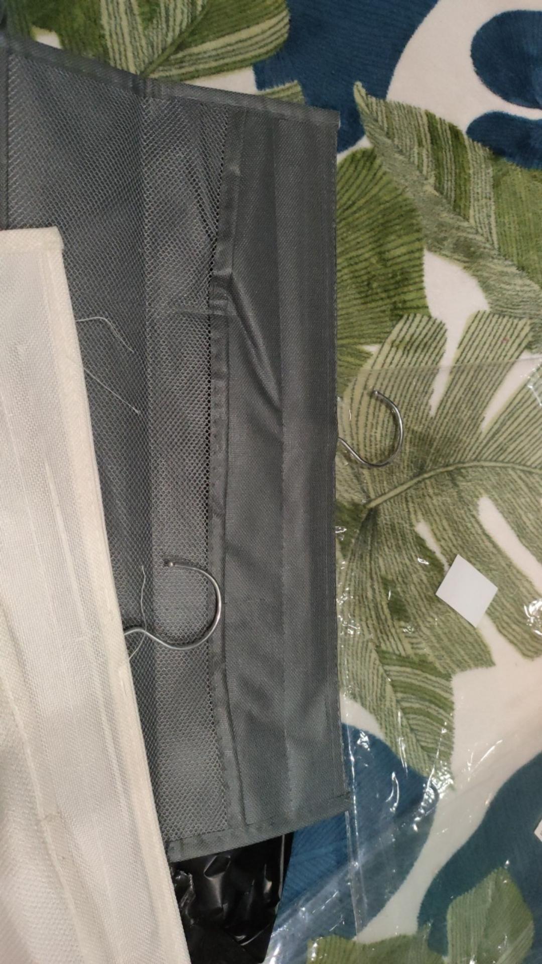 Underwear Pouch  Gantung 30 Sekat / Tempat Bra Celana Dalam
