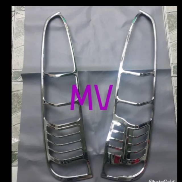 Garnish Belakang Lampu  Mobil Taruna
