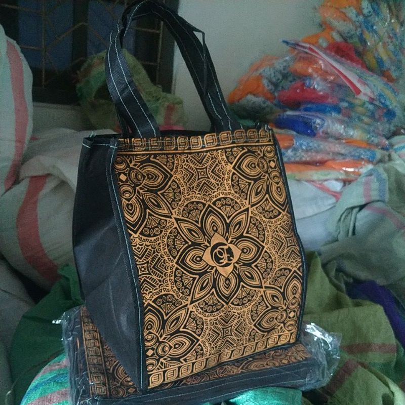 tas hajatan berkat dus 20-22 harga per lusin isi 12 pcs