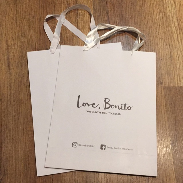 

Love, Bonito paperbag