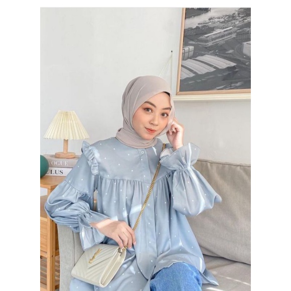 Yoona blouse by vanilla hijab